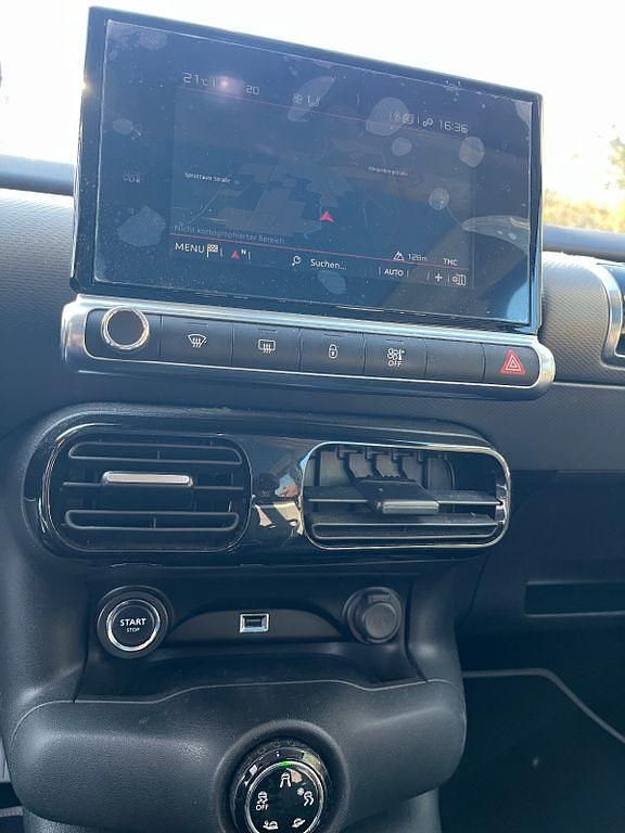 Gebraucht Citroën C4 Shine 131 PS (96 kW) 2018 Grün SUV