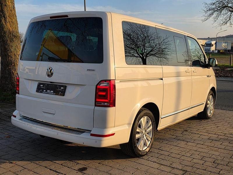 Gebraucht VW Multivan Highline 204 PS (150 kW) 2015 Weiß Van / Kleinbus