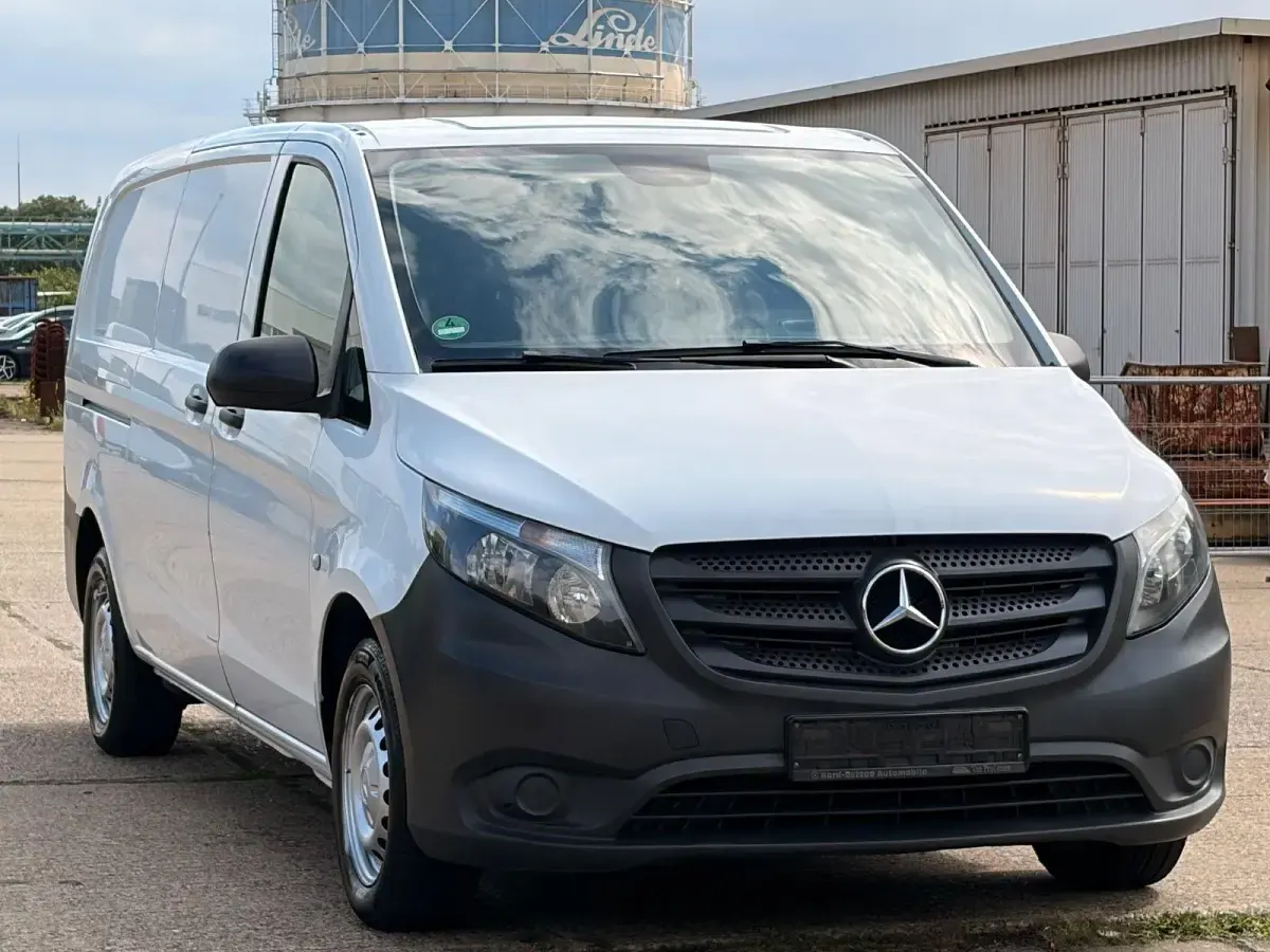 Gebraucht Mercedes Vito 163 PS (119 kW) 2016 Weiß Van