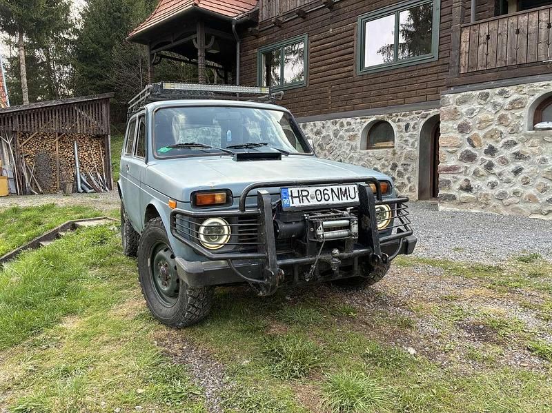 Gebraucht Lada niva 64 PS (47 kW) 2004 SUV