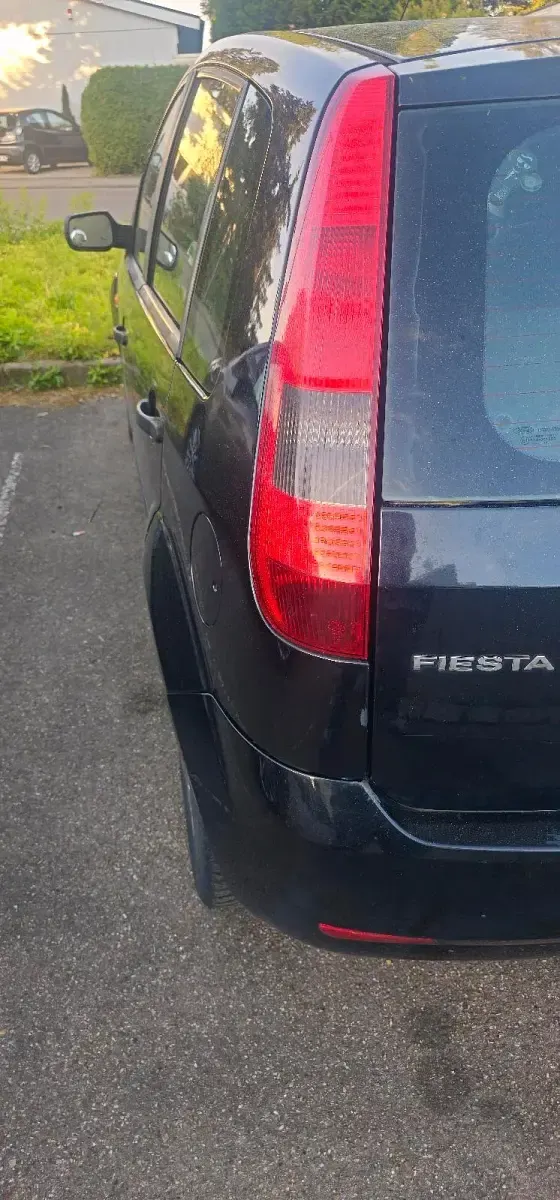 Gebraucht Ford Fiesta 80 PS (58 kW) 2004 Kleinwagen