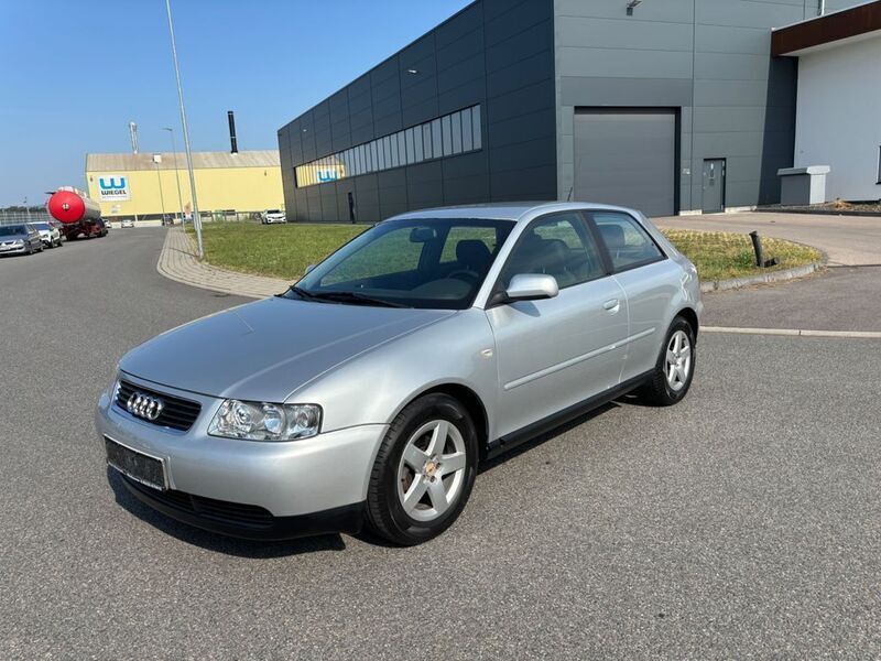Silber Gebraucht 2002 Audi A3 Sport Kleinwagen | 1.900 € (Fairer Preis) - Bild 1/4