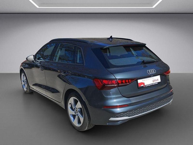 Second-hand Audi A3 Advanced 150 CP (110 kW) 2025 Gri Berlinǎ