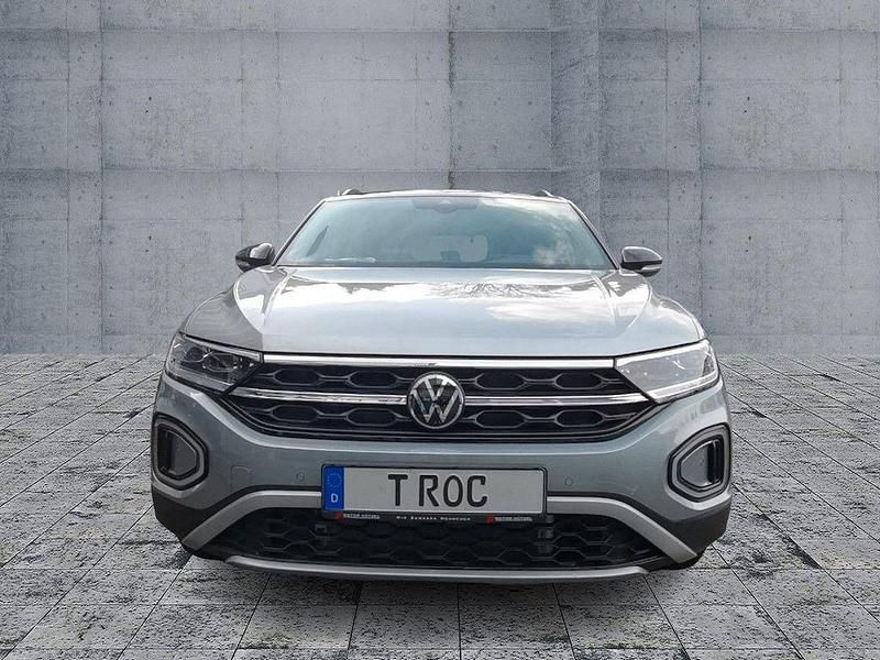 Neu VW T-Roc IQ Drive 150 PS (110 kW) 2026 Silber SUV
