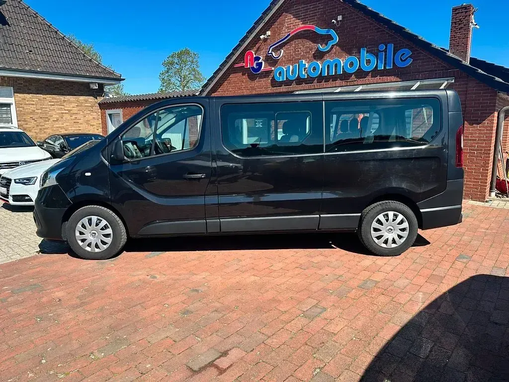 Gebraucht Renault Trafic Expression 125 PS (91 kW) 2018 Schwarz Van / Kleinbus