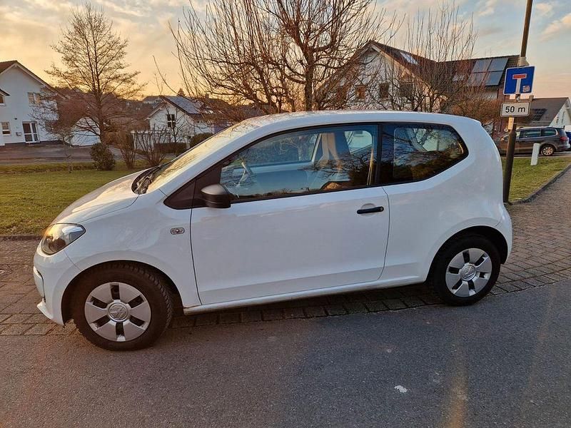 Weiß Gebraucht 2012 VW up! Kleinwagen | 5.100 € (Fairer Preis) - Bild 1/4