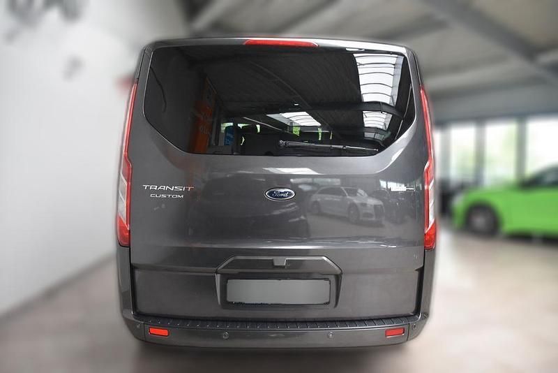 Gebraucht Ford Tourneo Custom Titanium X 185 PS (136 kW) 2022 Silber metallic Van