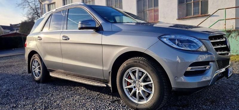 Gebraucht Mercedes ML350 258 PS (189 kW) 2014 Grau SUV
