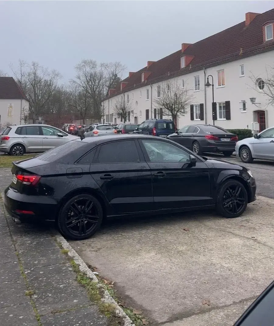 Gebraucht Audi A3 150 PS (110 kW) 2015 Schwarz Limousine