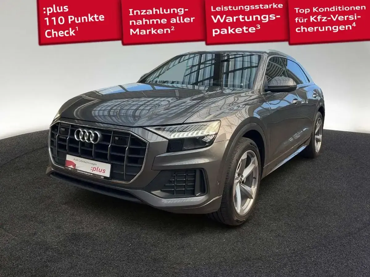 Gebraucht Audi Q8 Ambiente 286 PS (210 kW) 2023 Samuraigrau metallic SUV