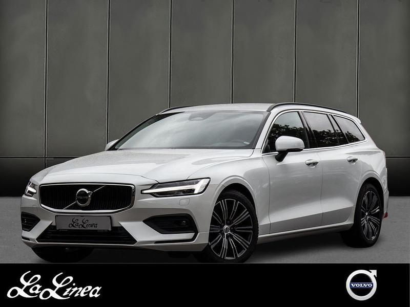Weiss Gebraucht 2024 Volvo V60 Kombi | 39.460 € (Fairer Preis) - Bild 1/3