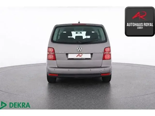 Gebraucht VW Touran 140 PS (102 kW) 2009 Slate grey Van / Kleinbus