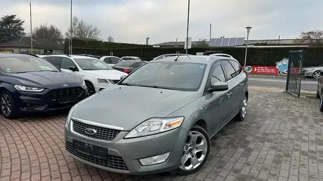 Gebraucht Ford Mondeo Titanium 140 PS (102 kW) 2009 Grau (thunder metallic) Kombi