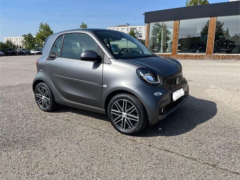 Grau Gebraucht 2019 Smart ForTwo Coupé Prime Kleinwagen | 13.400 € (Superpreis) - Bild 1/4