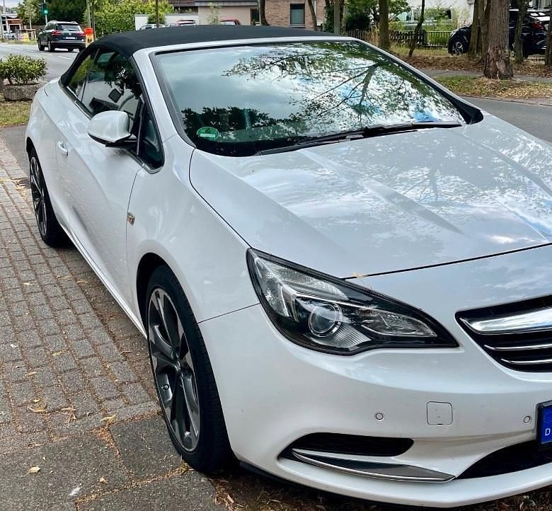 Second-hand Opel Cascada 2016 Alb Cabrio