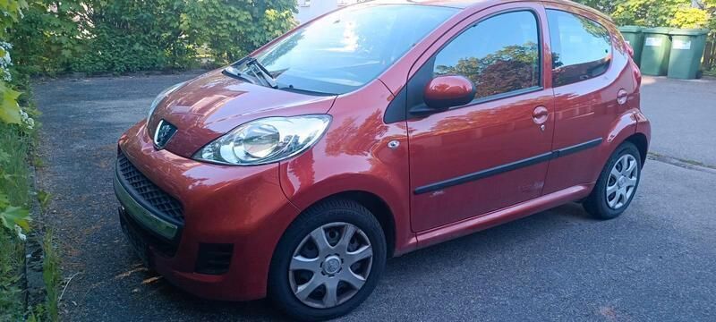 Gebraucht 2009 Peugeot 107 Kleinwagen | 2.650 € (Guter Preis) - Bild 1/4