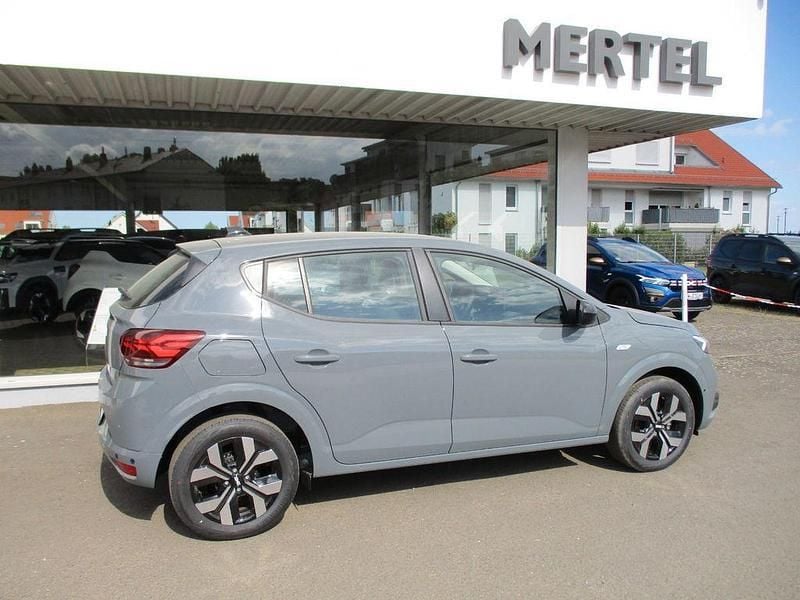 Grau Neu 2025 Dacia Sandero Journey Kleinwagen | 18.729 € (Fairer Preis) - Bild 1/4