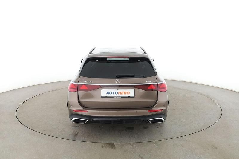 Gebraucht Mercedes E300 Advanced Plus 129 PS (94 kW) 2024 Braun Kombi