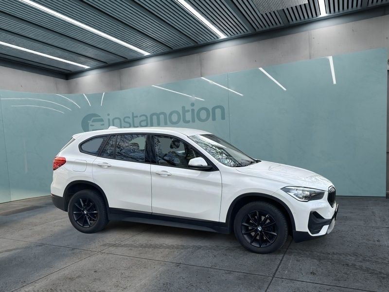 Weiß Gebraucht 2020 BMW X1 Advantage SUV | 19.250 € (Guter Preis) - Bild 1/3