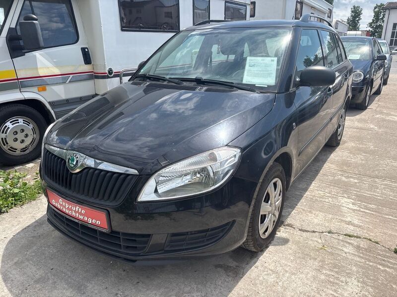Schwarz Gebraucht 2011 Skoda Fabia Cool Edition Kombi | 2.250 € (Guter Preis) - Bild 1/4