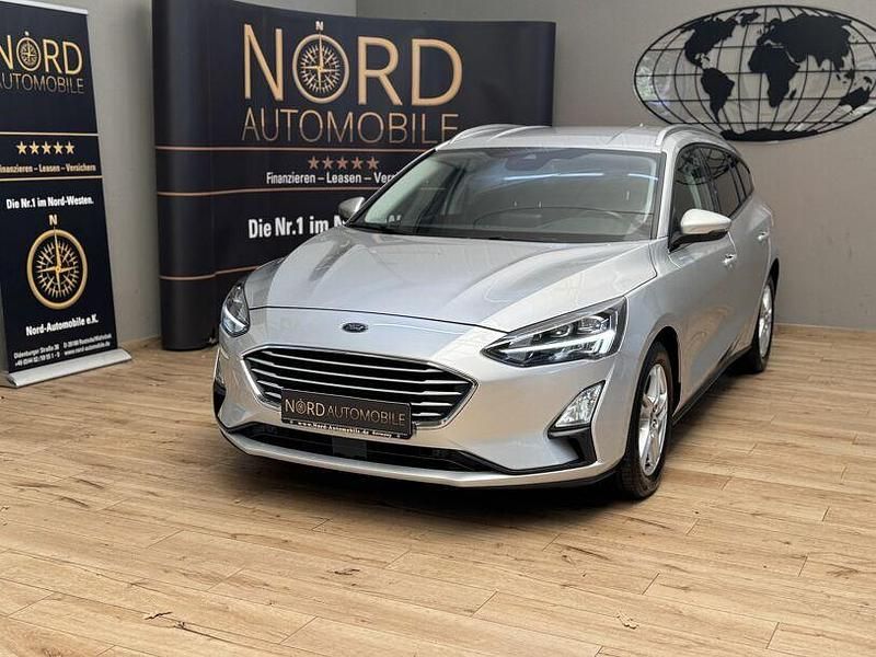 Polarsilber metallic (metallic) Gebraucht 2020 Ford Focus Kombi | 14.349 € (Fairer Preis) - Bild 1/3