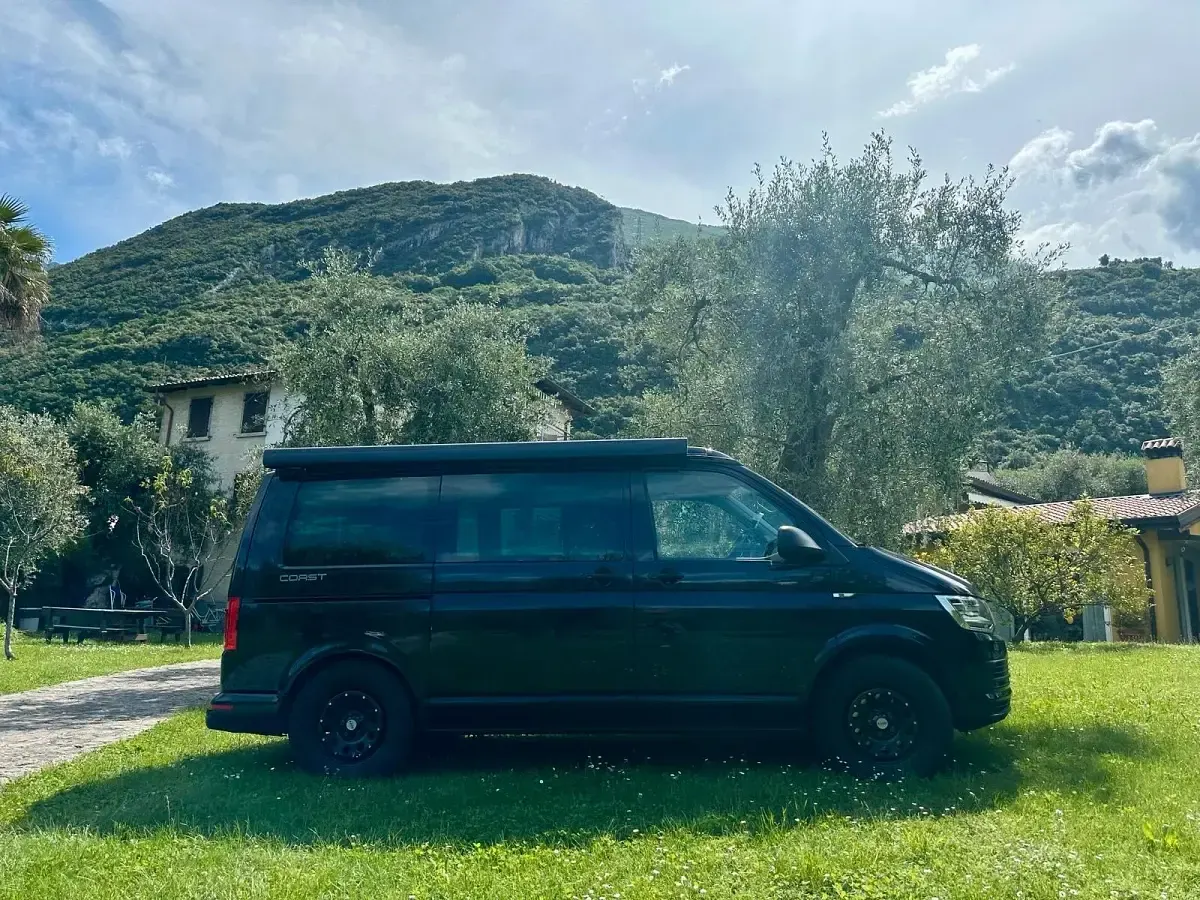 Gebraucht VW California Coast 150 PS (110 kW) 2016 Schwarz Van