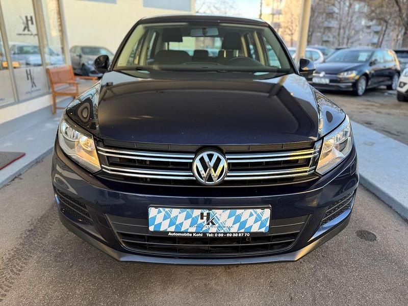 Gebraucht VW Tiguan Trendline 122 PS (89 kW) 2012 Blau SUV