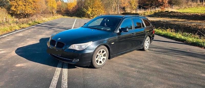 Schwarz Gebraucht 2008 BMW 530 Kombi | 5.199 € (Guter Preis) - Bild 1/4