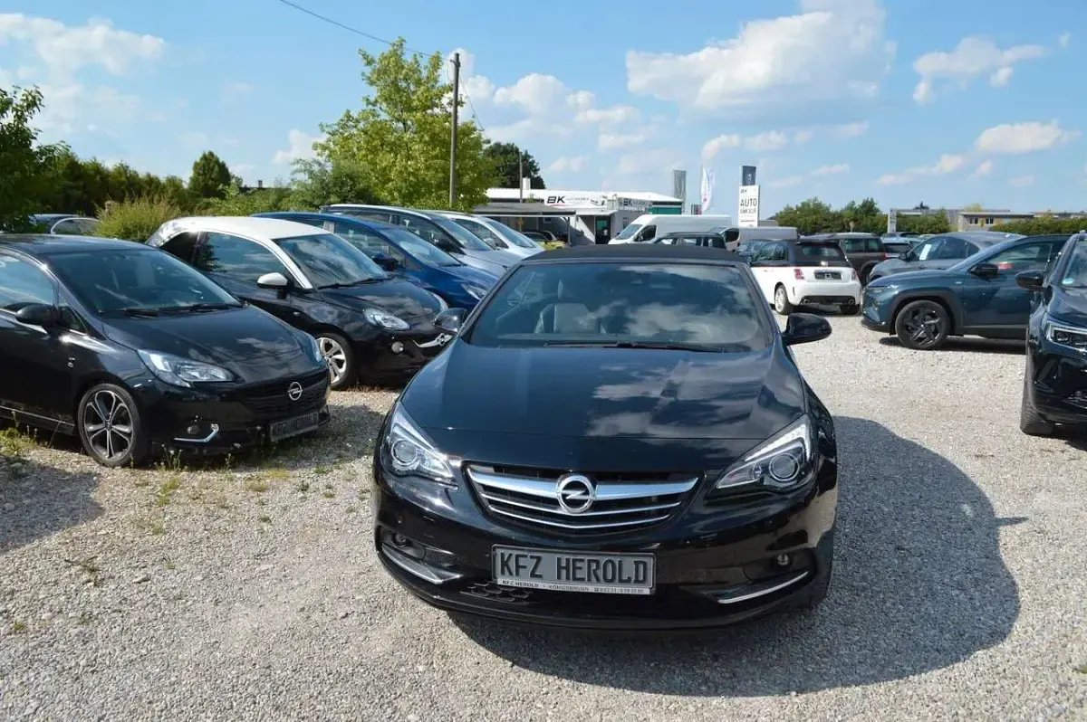 Gebraucht Opel Cascada Active 140 PS (102 kW) 2017 Black meet kettle Cabrio