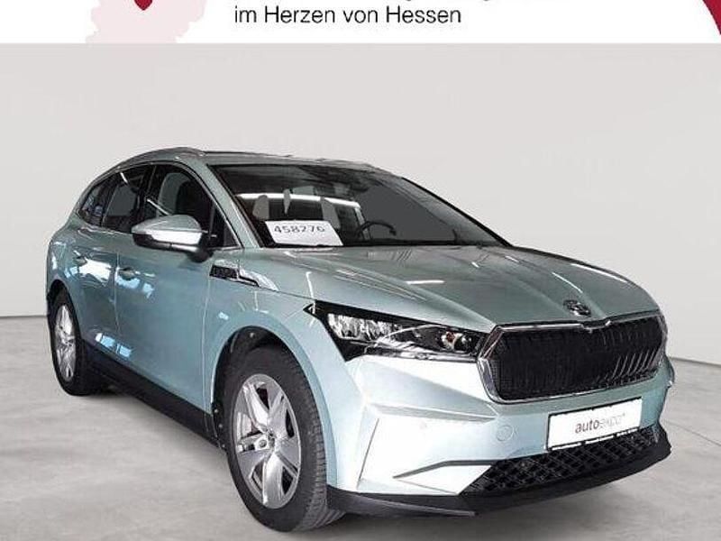 Arctic silver metallic Gebraucht 2021 Skoda Enyaq iV SUV | 24.489 € (Superpreis) - Bild 1/4