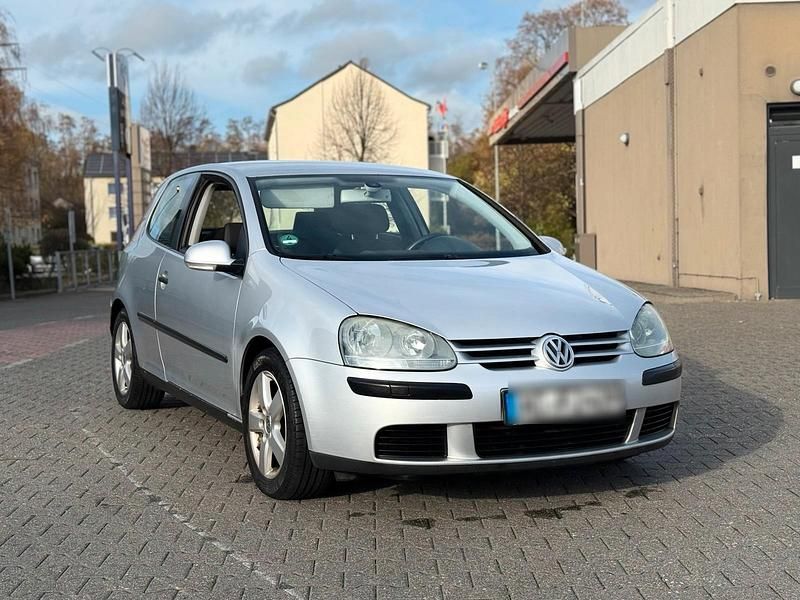 Silber Gebraucht 2004 VW Golf V Kleinwagen | 2.000 € (Fairer Preis) - Bild 1/4