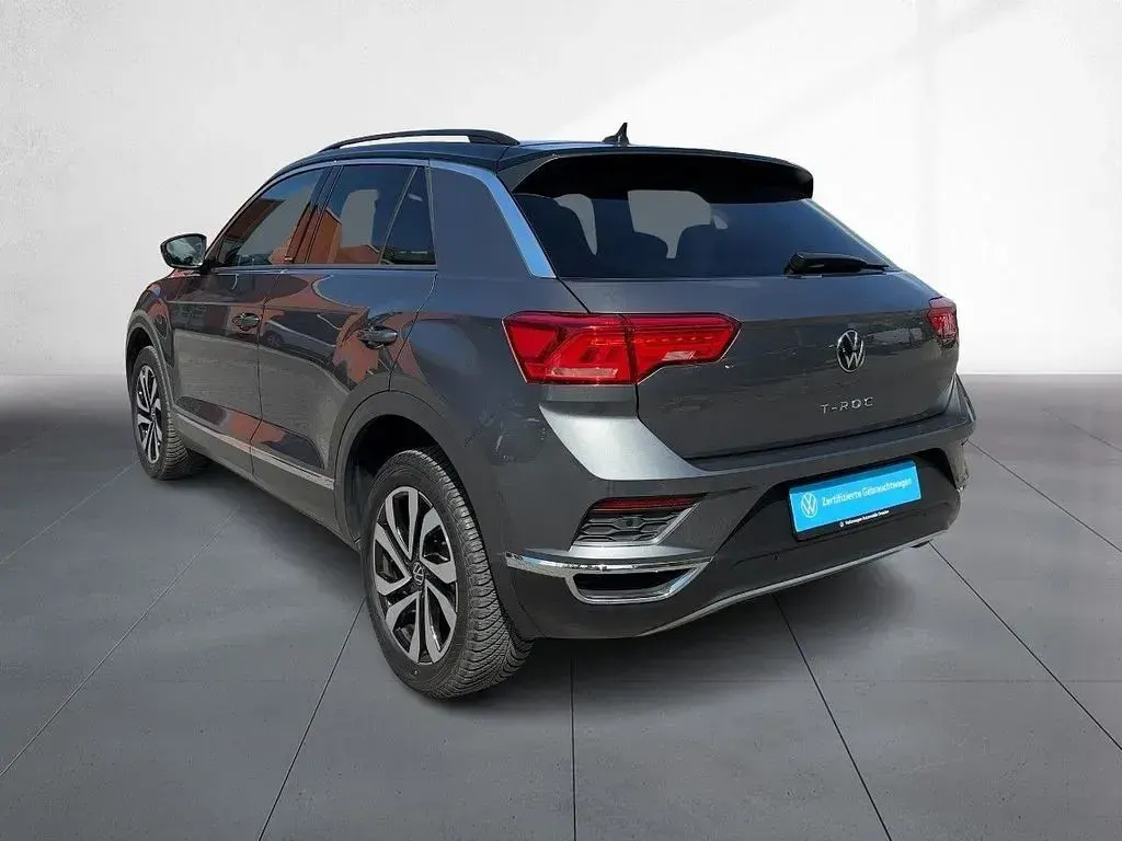 Używany VW T-Roc Active 150 KM (110 kW) 2021 Szary SUV