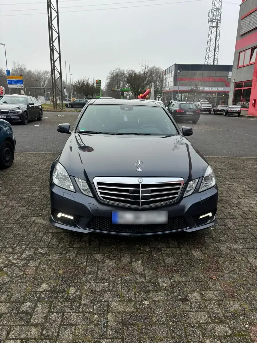 Second-hand Mercedes E350 265 CP (194 kW) 2010 Gri Berlinǎ