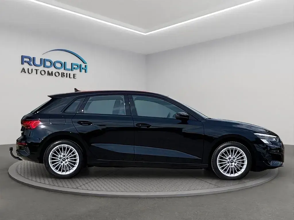Gebraucht Audi A3 S-Line 150 PS (110 kW) 2024 Mythosschwarz Limousine