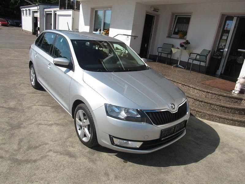 Silber Gebraucht 2017 Skoda Rapid Cool Edition Limousine | 8.500 € (Fairer Preis) - Bild 1/4