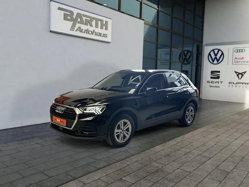 Mythosschwarz Gebraucht 2022 Audi Q3 Ambiente SUV | 31.990 € (Fairer Preis) - Bild 1/4