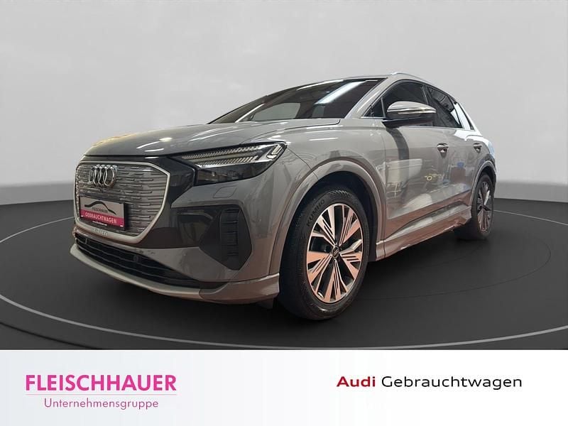 Grau Gebraucht 2022 Audi Q4 e-tron SUV | 26.990 € (Guter Preis) - Bild 1/4