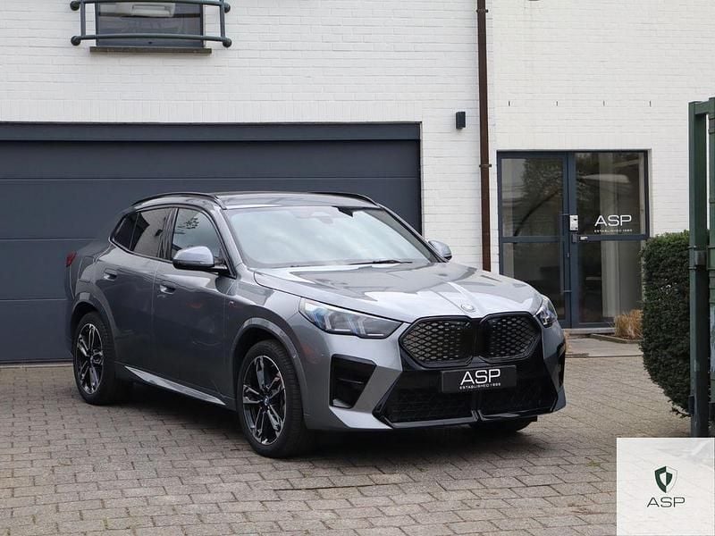 Gebraucht BMW iX2 M Sport 150 kW (204 PS) 2024 Grau SUV