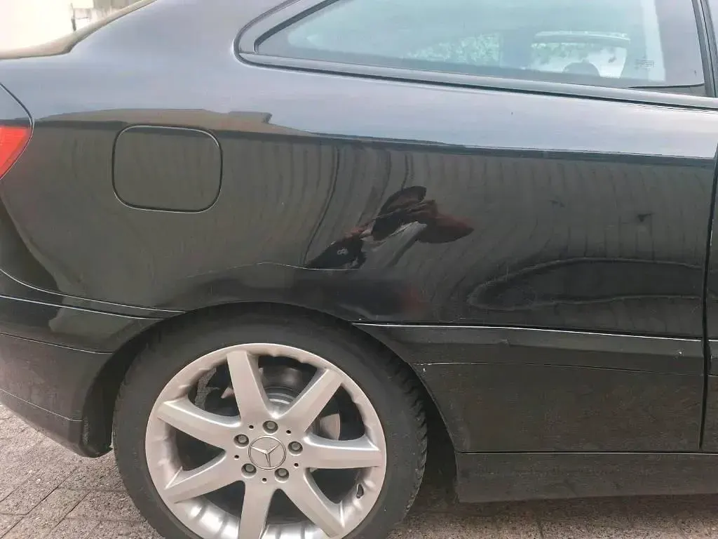 Gebraucht Mercedes C220 150 PS (110 kW) 2006 Schwarz Coupé