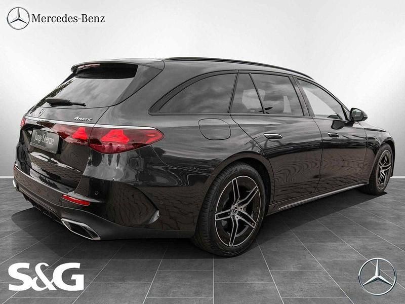 Gebraucht Mercedes E220 AMG 197 PS (144 kW) 2024 Metalliclack graphitgrau Kombi