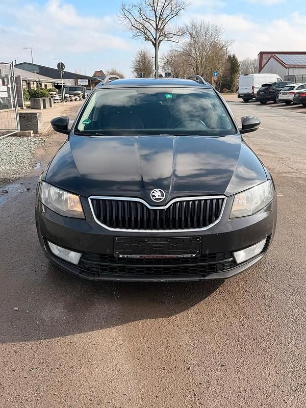 Gebraucht Skoda Octavia 110 PS (80 kW) 2014 Schwarz Kleinwagen