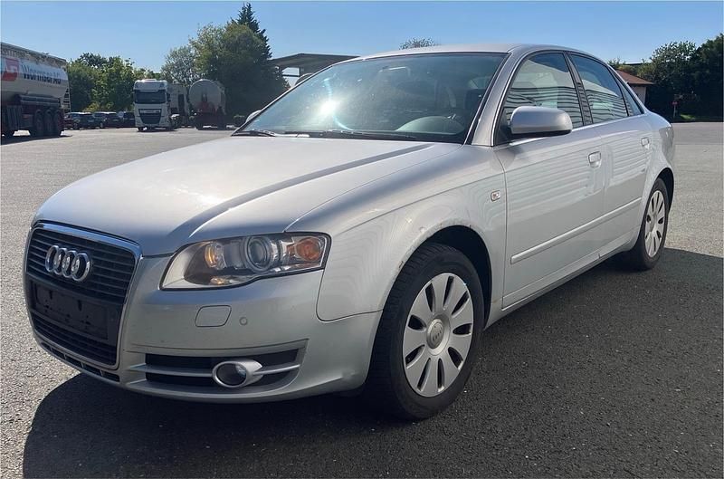 Silber Gebraucht 2006 Audi A4 Limousine | 1.990 € (Superpreis) - Bild 1/4