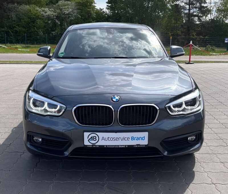 Gebraucht BMW 118 Advantage 136 PS (100 kW) 2017 Grau Kleinwagen