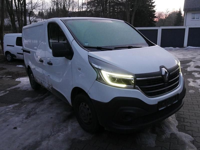 Gebraucht Renault Trafic 95 PS (69 kW) 2020 Weiß Van / Kleinbus