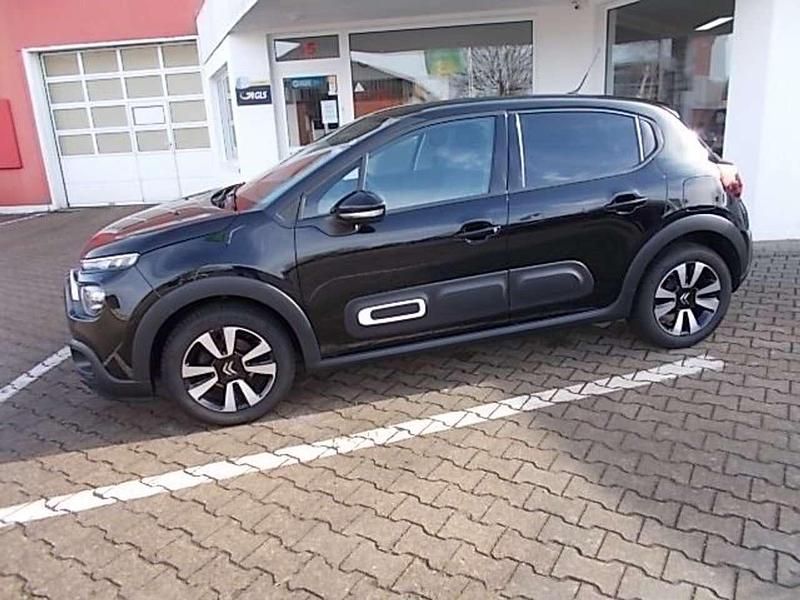 Gebraucht Citroën C3 Shine 82 PS (60 kW) 2022 Schwarz perla nera/metallic Kleinwagen
