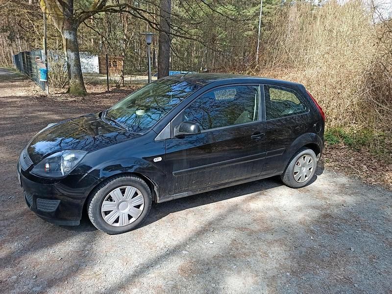 Gebraucht Ford Fiesta 2008 Schwarz Kleinwagen