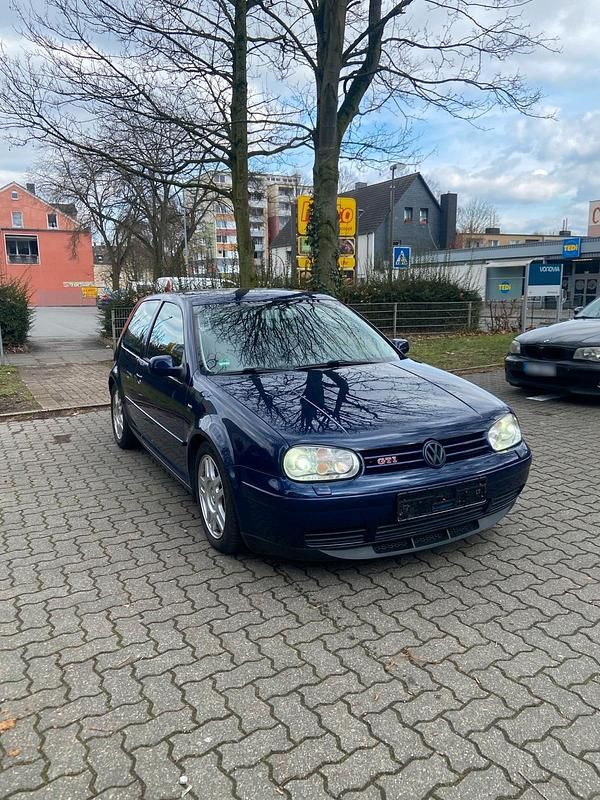 Gebraucht VW Golf IV 150 PS (110 kW) 2001 Blau Kleinwagen