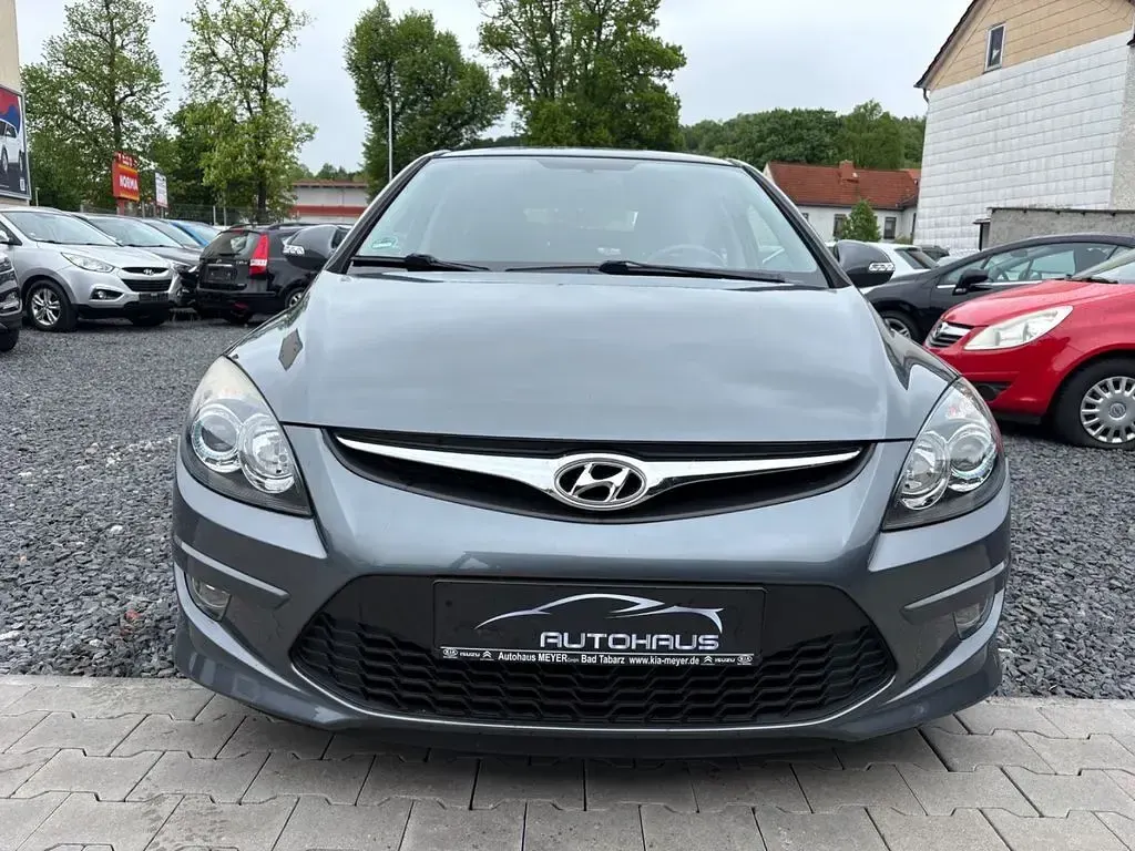Second-hand Hyundai i30 Edition 90 CP (66 kW) 2011 Gri Berlinǎ