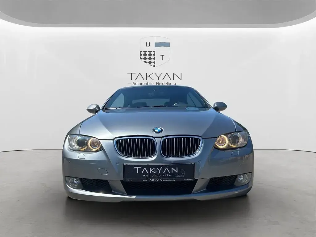 Gebraucht BMW 325 Sport Line 218 PS (160 kW) 2007 Grau Cabrio