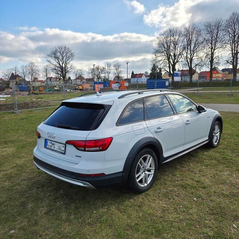 Gebraucht Audi A4 Allroad Ambiente 190 PS (139 kW) 2017 Weiß Kombi